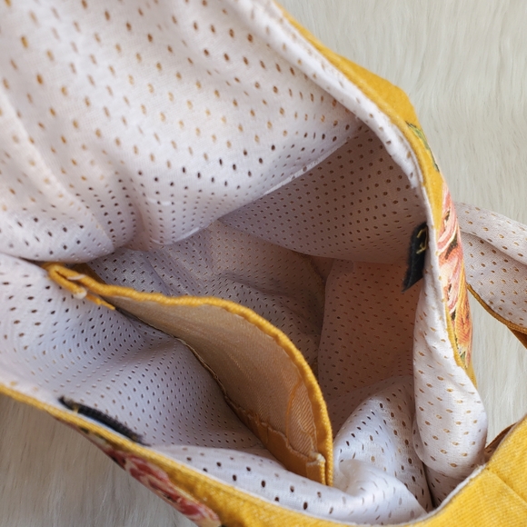 Frida Kalo Yellow Embroidered Women's Tote Bag - Picture 7 of 7